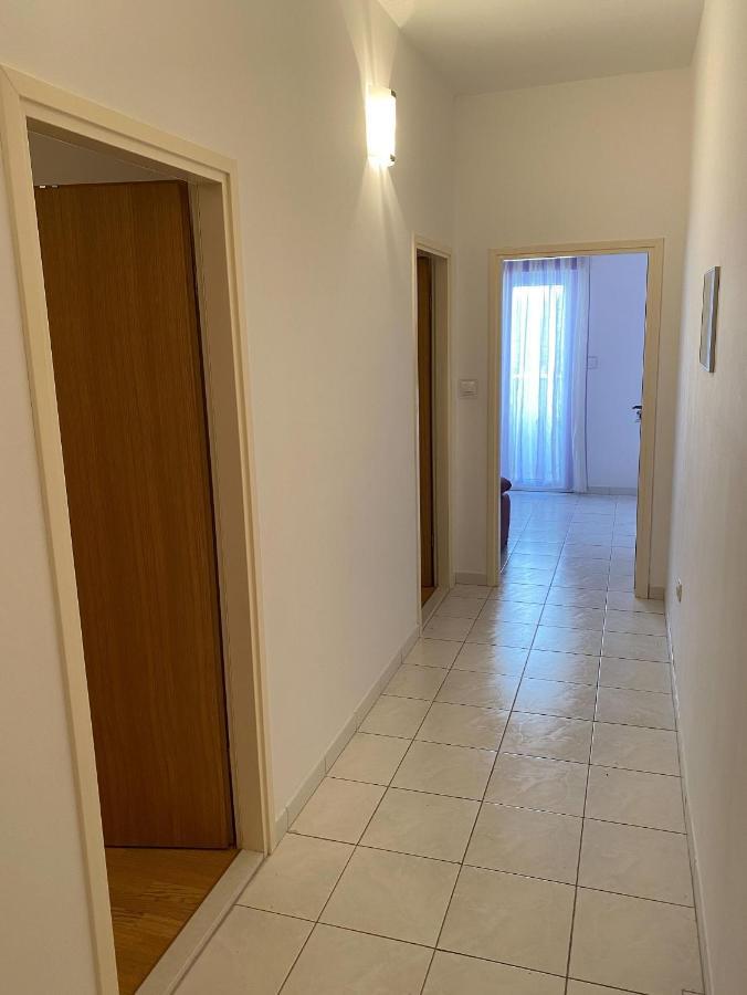 Apartments Pulic Жаборич Екстериор снимка