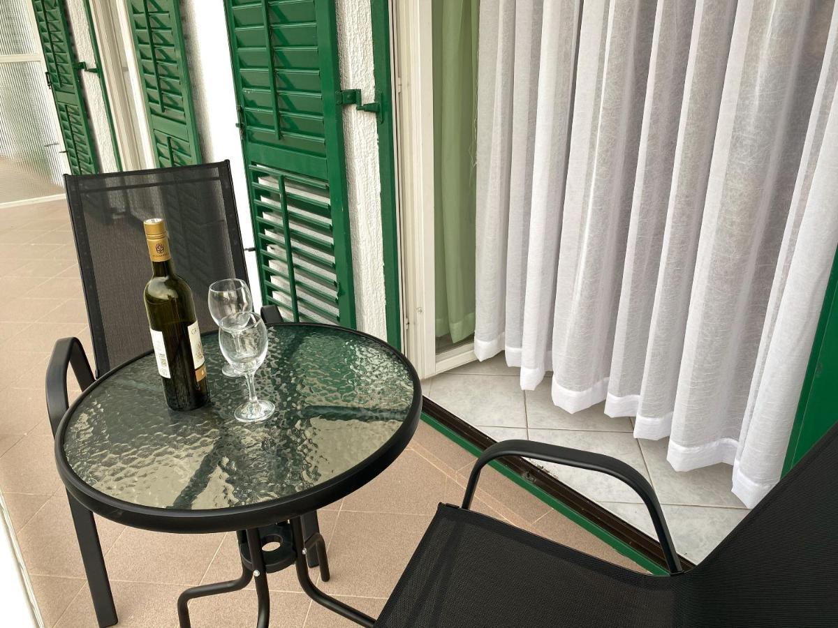 Apartments Pulic Жаборич Екстериор снимка