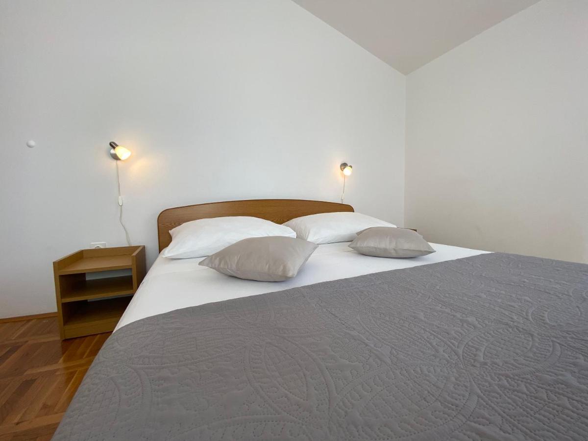 Apartments Pulic Жаборич Екстериор снимка