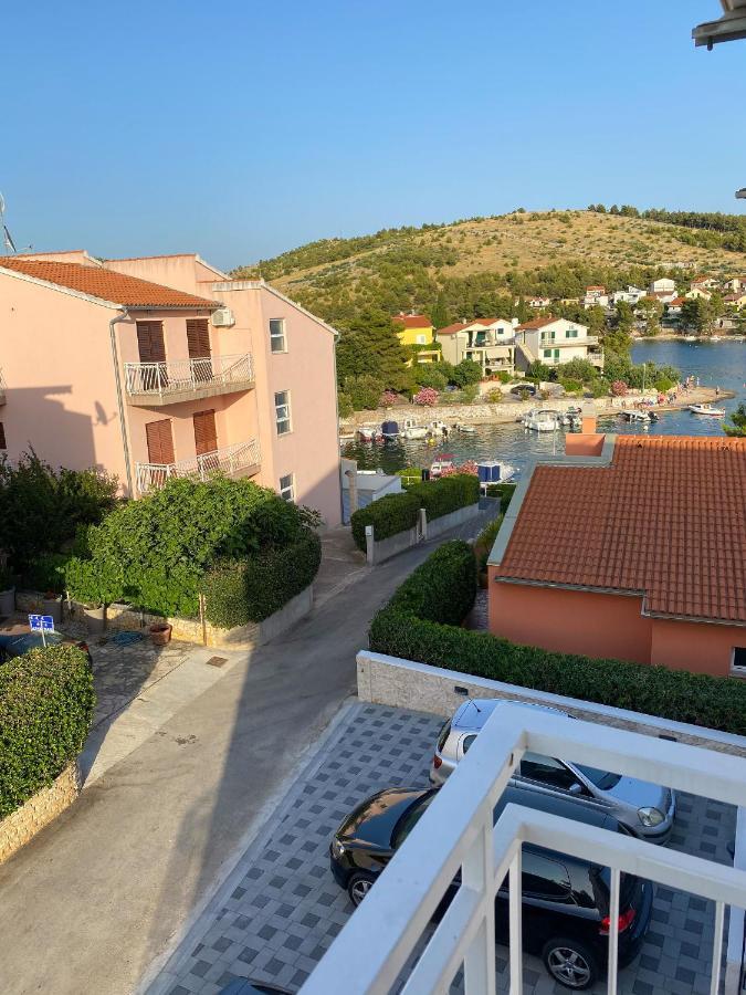 Apartments Pulic Жаборич Екстериор снимка