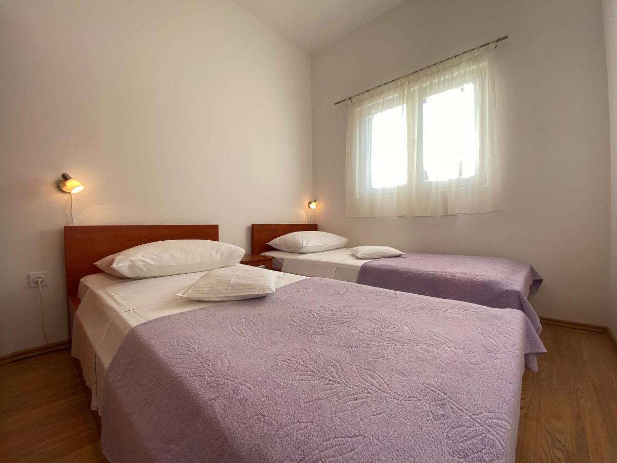 Apartments Pulic Жаборич Екстериор снимка