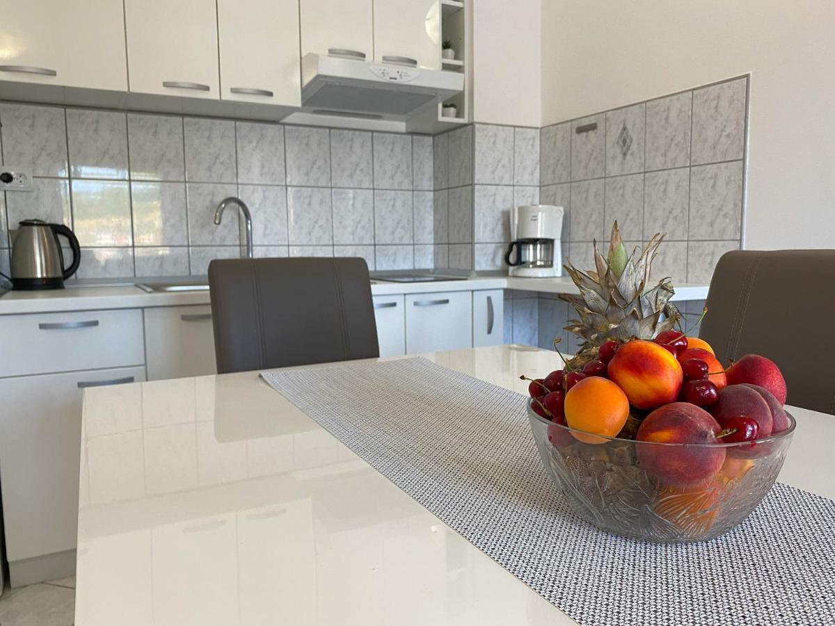 Apartments Pulic Жаборич Екстериор снимка