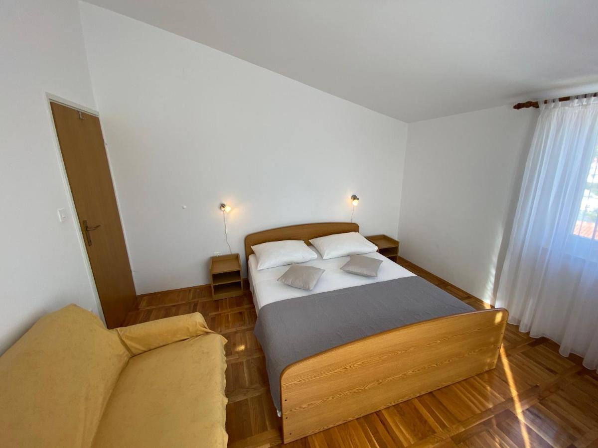 Apartments Pulic Жаборич Екстериор снимка