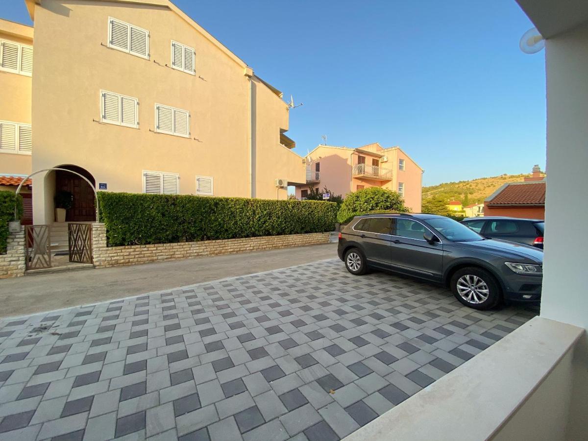 Apartments Pulic Жаборич Екстериор снимка
